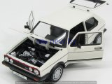 Модель автомобиля Volkswagen Golf I GTI (1983), White, Scale 1:18, артикул 191099302084 Модель автомобиля Volkswagen Golf I GTI (1983), White, Scale 1:18, артикул 191099302084