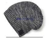 Вязаная шапка унисекс Volkswagen Unisex Knitted Hat, Black/White, артикул 33D084303 Вязаная шапка унисекс Volkswagen Unisex Knitted Hat, Black/White, артикул 33D084303