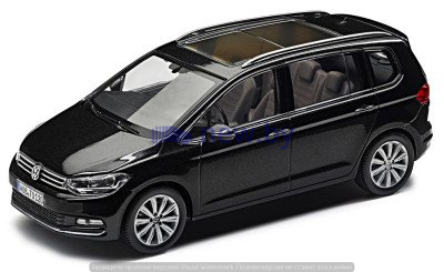 Модель автомобиля Volkswagen Touran, 1:43, Deep Black Perleffect, артикул 5TB099300C9X
