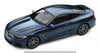 Модель автомобиля BMW 8 Series Coupe, Barcelona Blue Metallic, 1:18 Scale, артикул 80432450995
