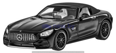 Модель автомобиля Mercedes-AMG GT, Roadster, Magnetite Black Metallic, 1:43 Scale, артикул B66960408