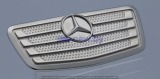 Значок Mercedes-Benz Pin, Trucks, Silver-coloured, артикул B67872186 Значок Mercedes-Benz Pin, Trucks, Silver-coloured, артикул B67872186
